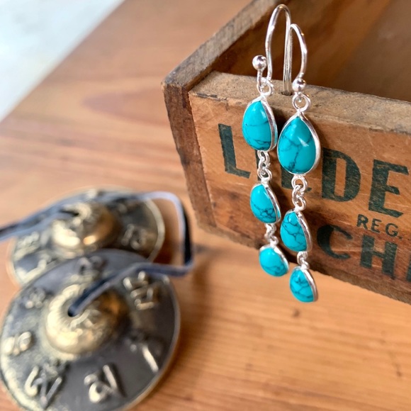 ✨TURQUOISE + STERLING 3-STONE DROP EARRINGS - Picture 2 of 8
